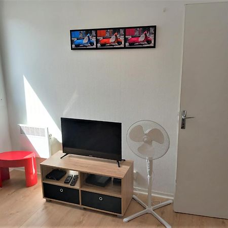 Le Zen -Studio Tout Equipe- Wifi Fibre- Centre Ville Avec Parking Тарб Экстерьер фото