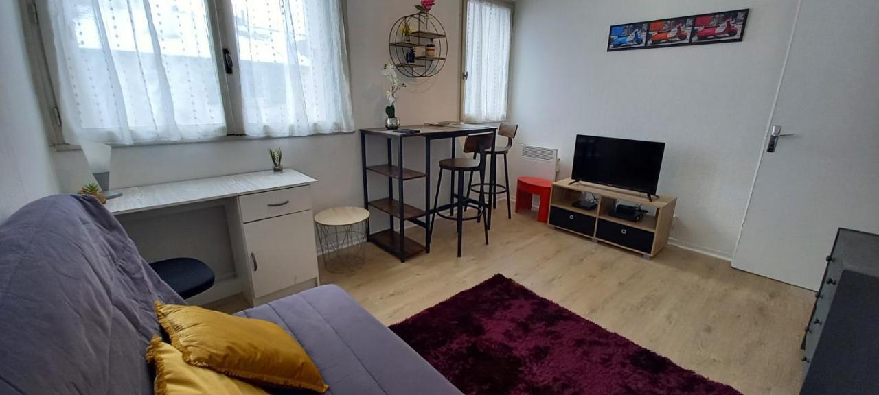 Le Zen -Studio Tout Equipe- Wifi Fibre- Centre Ville Avec Parking Тарб Экстерьер фото